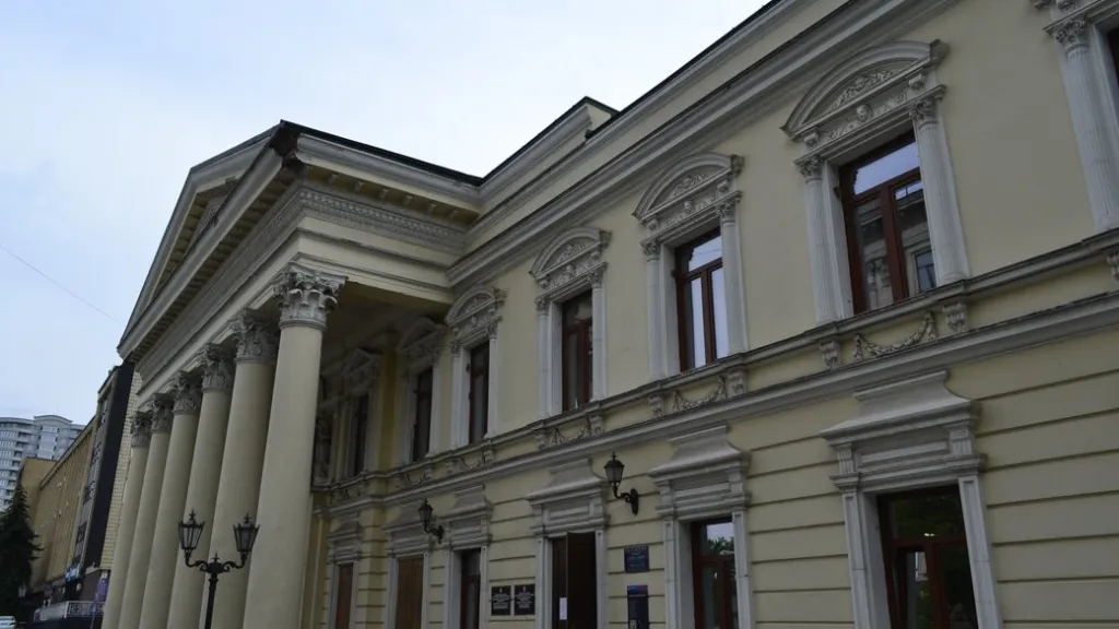 Миколаївський театр відкрив 103-й сезон прем’єрою «Безіменної зірки» і готує фестиваль Homo Ludens