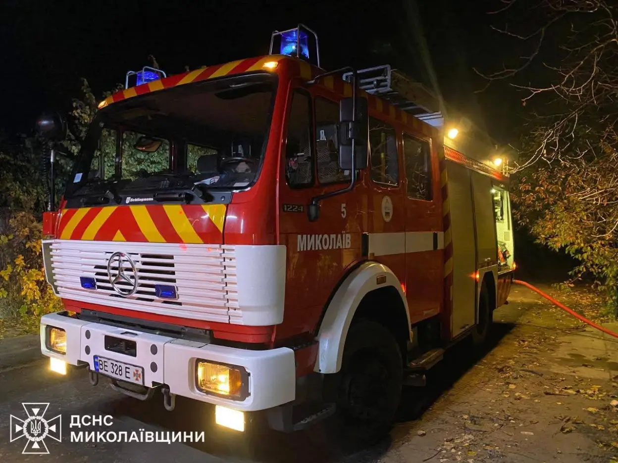 Чотири виїзди за день: рятувальники Миколаївщини загасили пожежі в містах і громадах області
