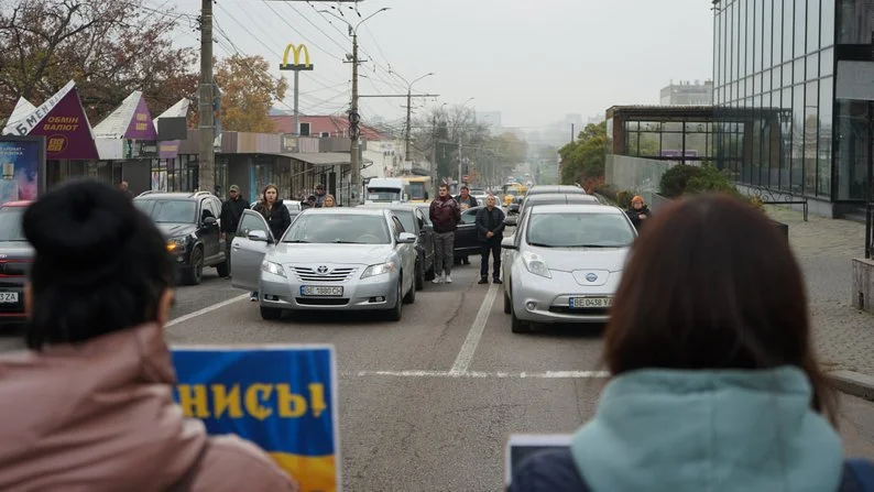 Миколаївщина за тиждень: ліквідація наслідків атак, збиті дрони та вшанування полеглих