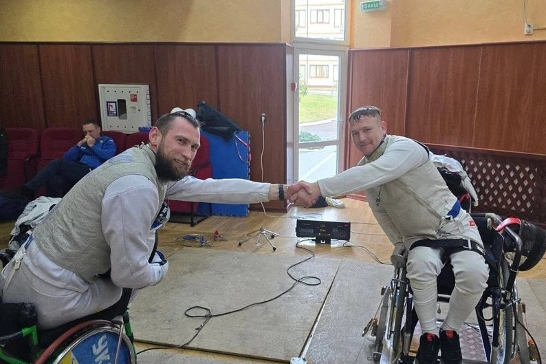 Миколаївські фехтувальники блиснули на Кубку України – сім нагород і лідерство у змаганнях