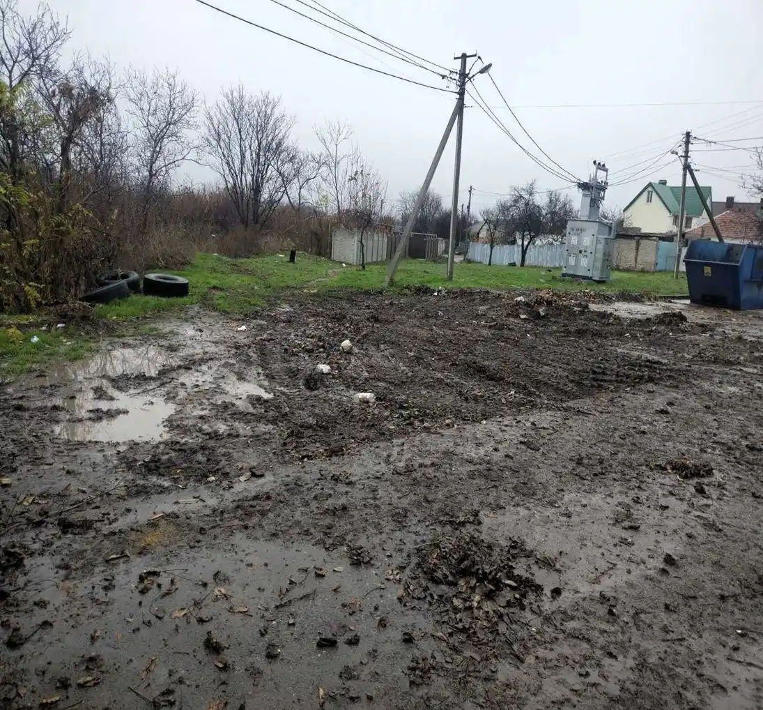 У Миколаєві ліквідували стихійне звалище після повідомлення з сервісу “ЕкоЗагроза”