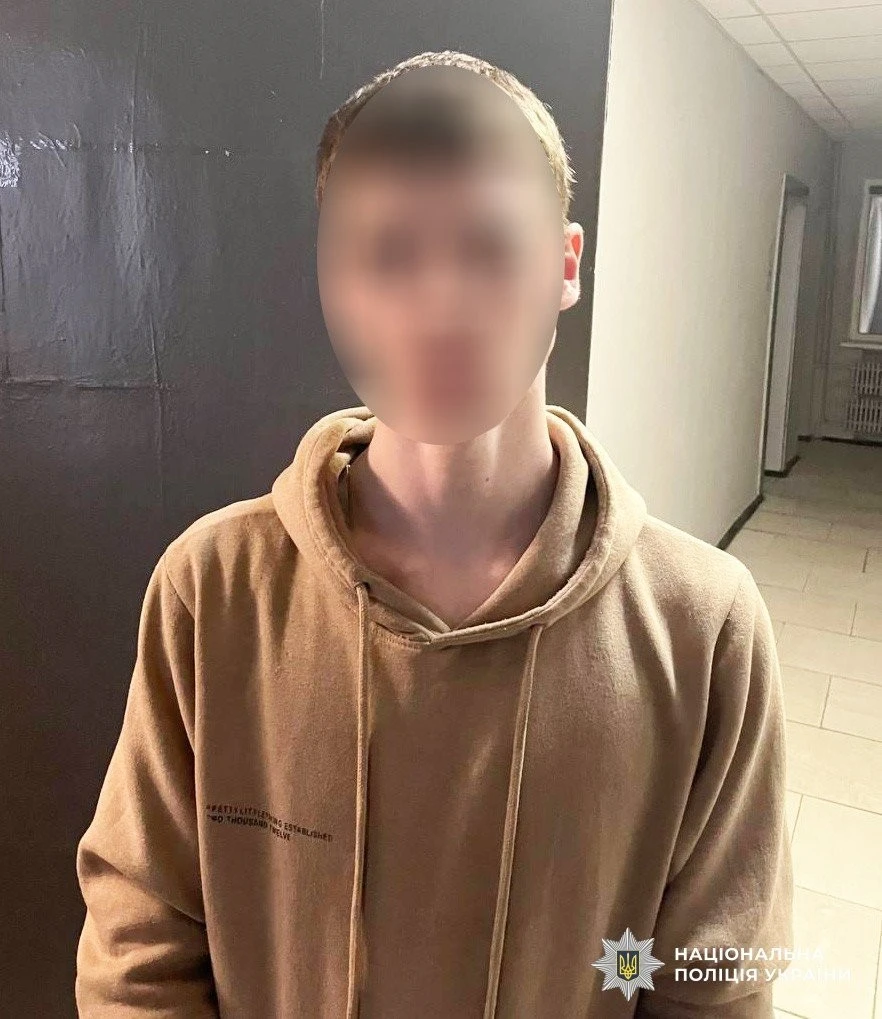 Підпал за винагороду, якої не заплатили: у Миколаєві затримали юнака через атаку на авто гуманітарників
