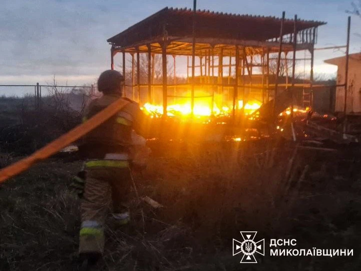 Вогонь після ударів і трагічна ніч: Миколаївщина пережила серію пожеж