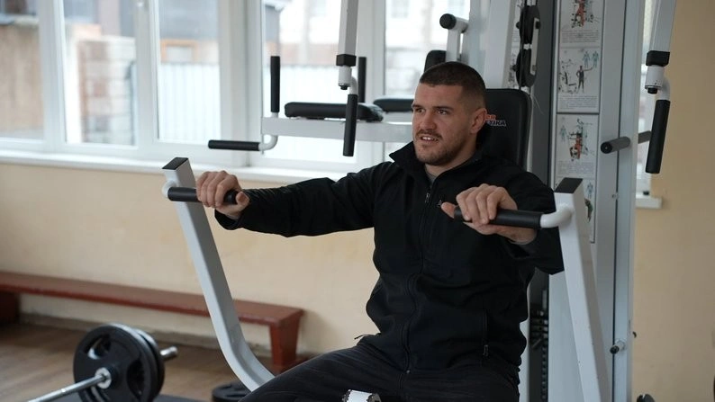 Без звуку, але з перемогами: історія дефлімпійського призера з Миколаєва Віктора Антипенка