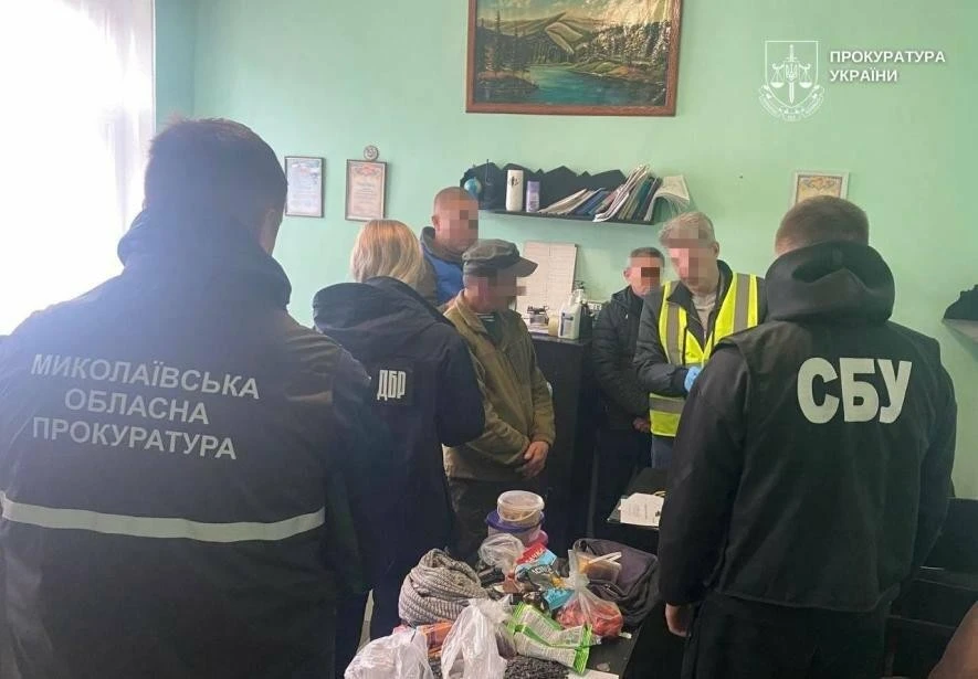 На Миколаївщині на лаві підсудних опинився співробітник колонії через наркотики