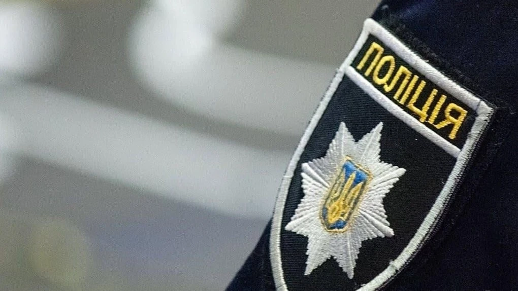 Ніч насильства у громаді на Миколаївщині: 21-річного чоловіка підозрюють у серії тяжких злочинів