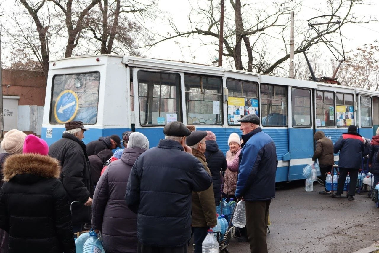 У Миколаєві на день зупинять роздачу очищеної води з трамвая і тролейбуса