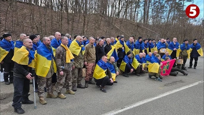 Додому повернулися 182 українці: деталі масштабного обміну полоненими
