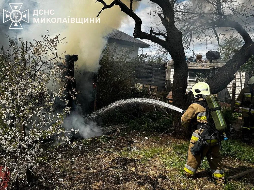 Чотири пожежі за добу: на Миколаївщині горіли будівлі та автомобіль