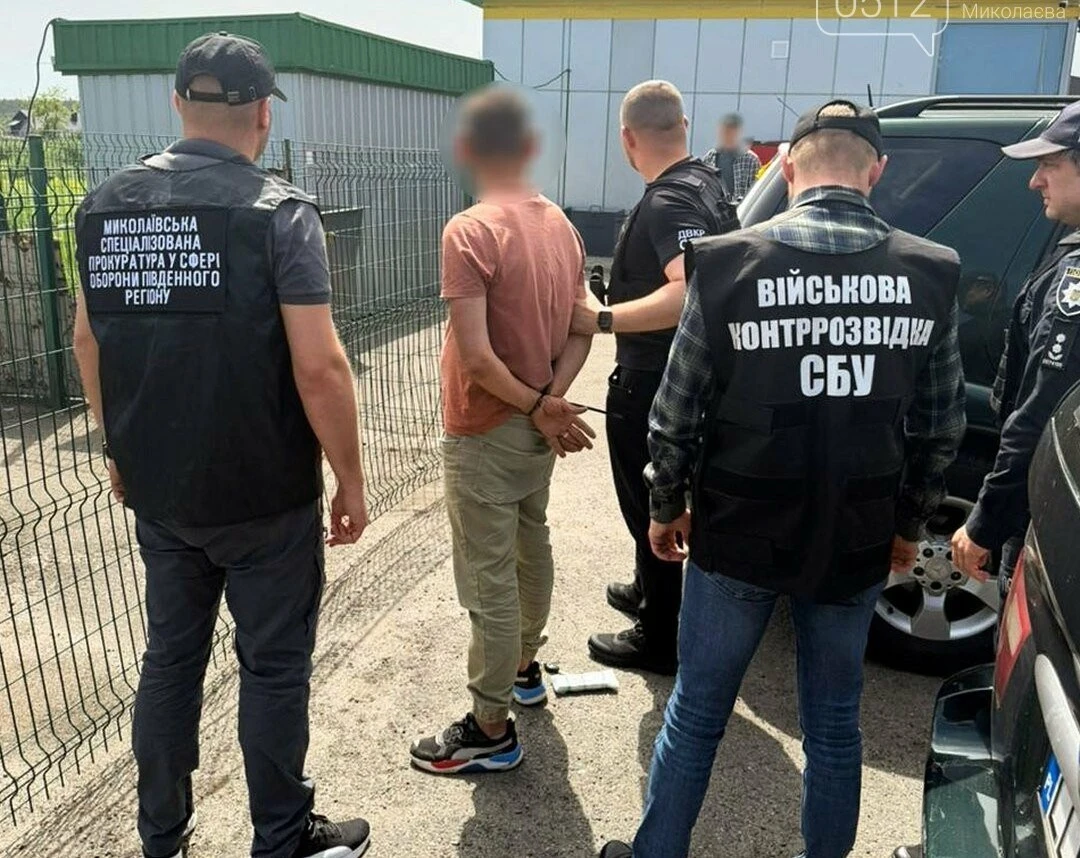 Продаж волонтерських позашляховиків під прикриттям допомоги фронту: деталі затримання на Миколаївщині