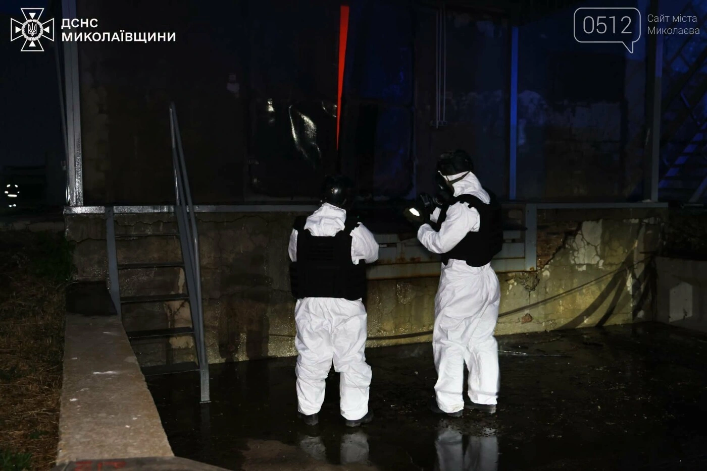 Нічний терор у Миколаєві: ворожий дрон зруйнував молокопереробний завод, є постраждалі