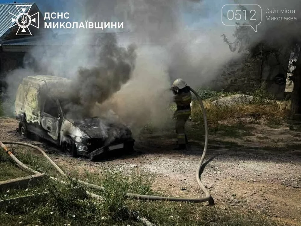 Масштабні пожежі на Миколаївщині: вогонь нищив урожай пшениці, житло та автомобілі